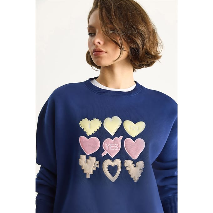 Hart Patches Appliqué Relaxed Fit Crewneck Sweatshirt