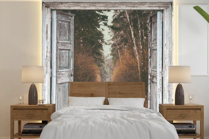 Behang - Fotobehang Treinrails - Herfst - Doorkijk - Bos - Breedte 280 cm x hoogte 280 cm