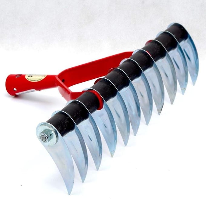 Verticuteerhark - Gazon hark - Gazon onderhoud - Metaalkop - 35 cm - Rood/Zilver