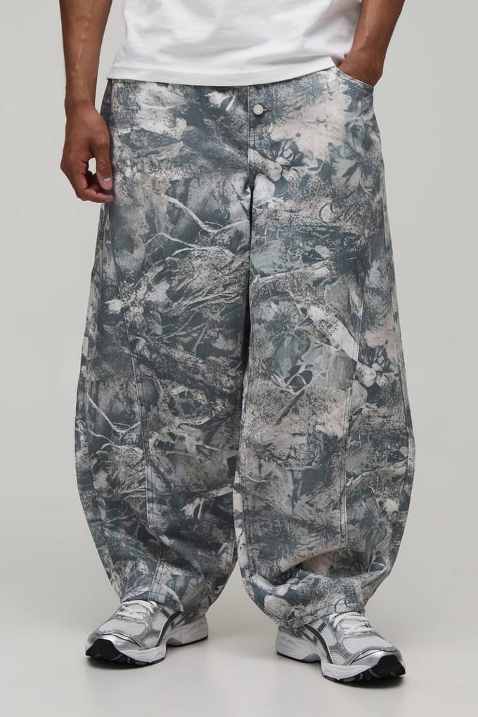 Gewassen Camo Barrel Fit Jeans | Size 32R