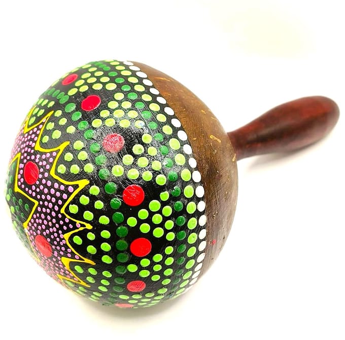 Rammelaar Ceremonieel - Shipibo Maraca - Sjamaan Rammelaar - Individueel gefotografeerd