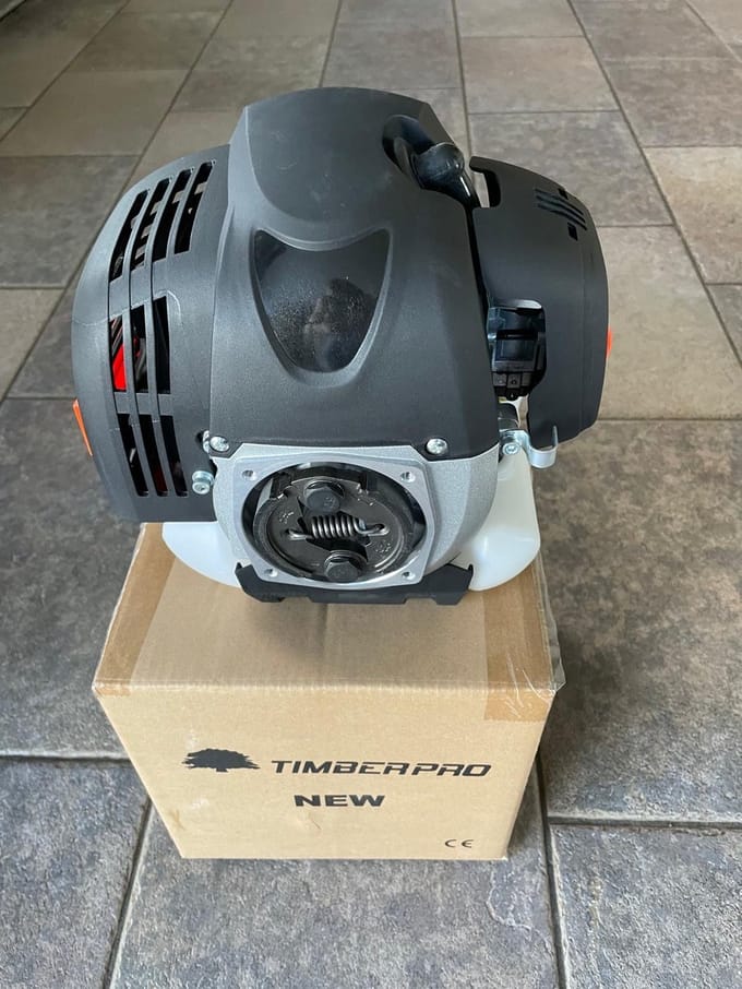 Motorblok voor 52cc Timberpro Bosmaaier/Multiool ( Origineel Timberpro )