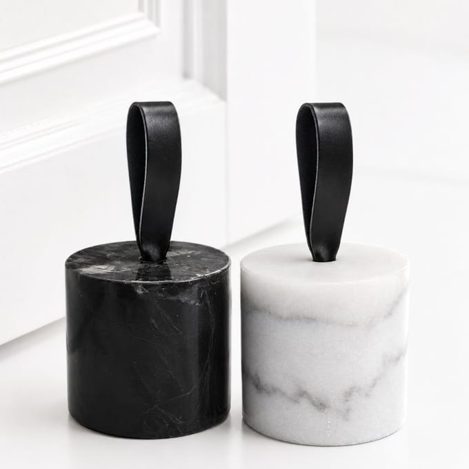 Marmeren Deurstopper Set van 2 – Wit en Zwart – Zware Deurstoppers met Lus – Echt Marmer – Ø 8,5 x 9 cm – 1,2 kg per stuk