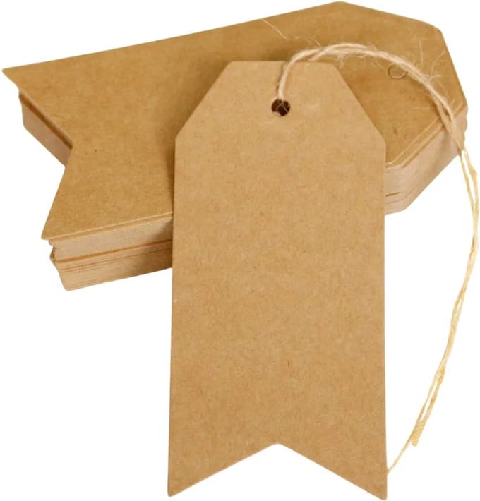 Set van 100 labels naturel - 8x4 cm. - stevig karton - prijslabels - met gaatje - cadeaulabels - winkels