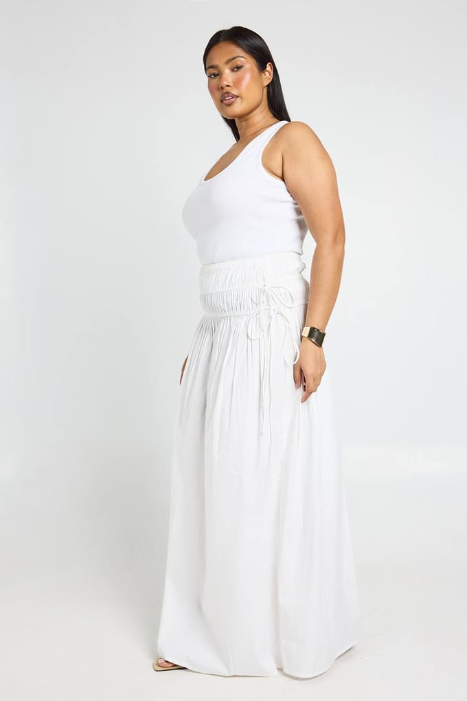boohoo Dames Plus Geplooid Maxi Rok | Wit | Maat: 48