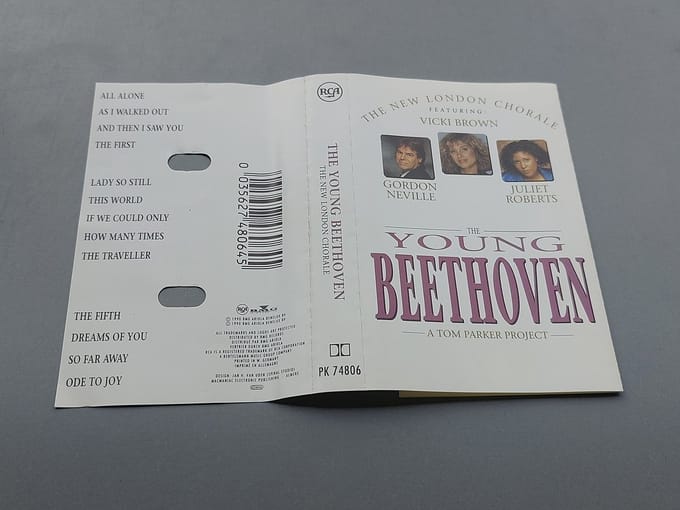 THE NEW LONDON CHORALE - THE YOUNG BEETHOVEN (MC)