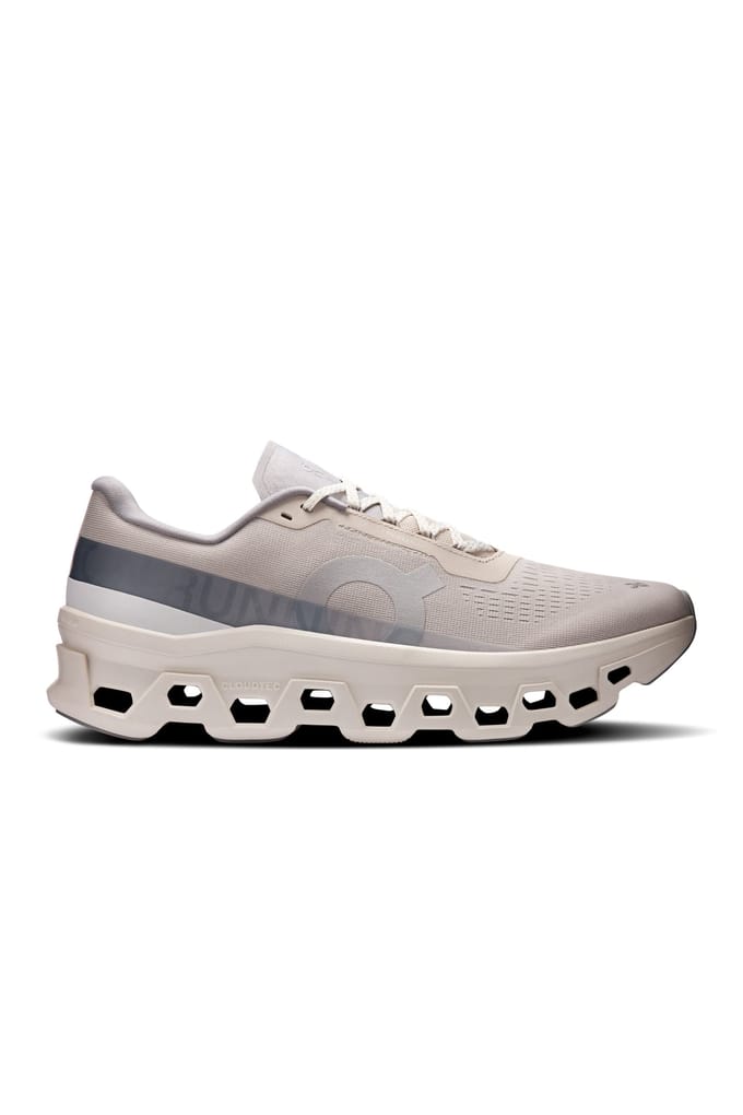 On Cloudmster 1 Pearl | Ivory Maat: 43 | Hardloopschoenen Outlet | Heren | Beige