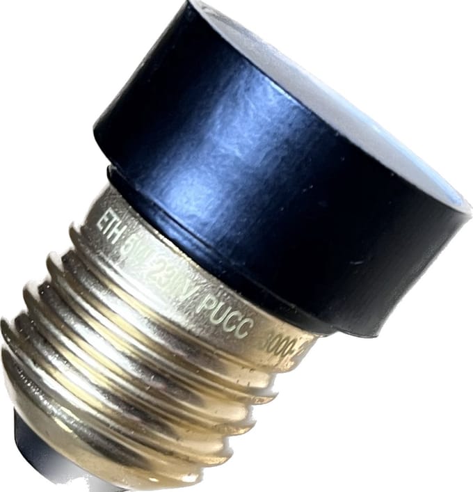 ETH PUCC 230v Led E27 5w 3000k 3 stappen dimbaar 460 lumen