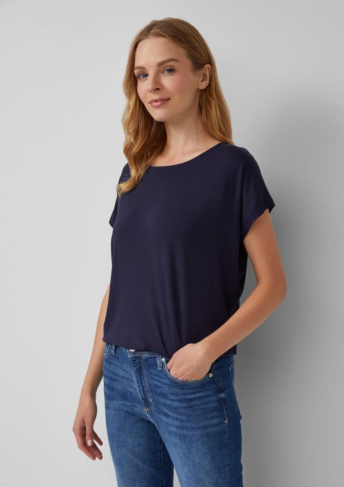 T-shirt met overgesneden schouder