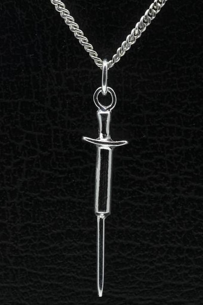 Zilveren Injectiespuit ketting hanger - groot