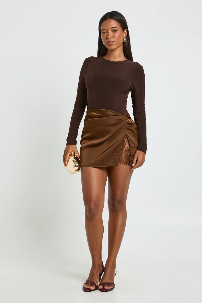 boohoo Dames Satijnen Mini Rok met Kant Inzet | Chocolate | Maat: 6
