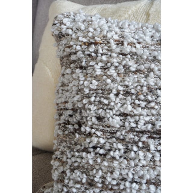 Kussen Mica Naturel/Brown 40 x 60 cm - Luxe Sierkussen met Bouclé Look