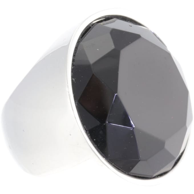 Behave - Ring - Zilverkleurige Ring met Zwarte Gefaceteerde Glassteen – Elegante Statement Ring 2.4 cm