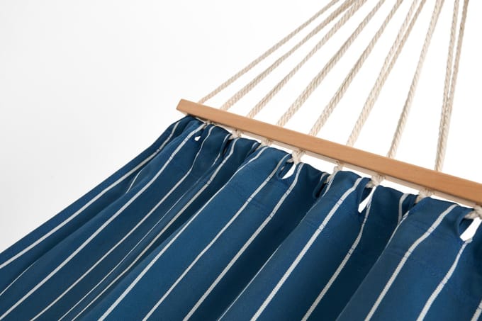 HAY Buitenmarkt hangmat - HAYMarketBluebeigestripe