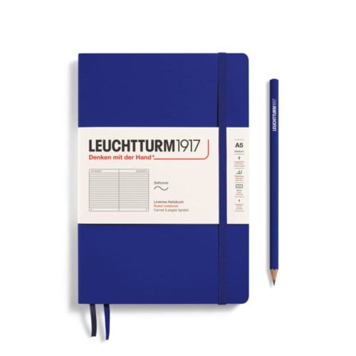 leuchtturm1917 notitieboek, softcover, medium a5, gelinieerd, ink blauw