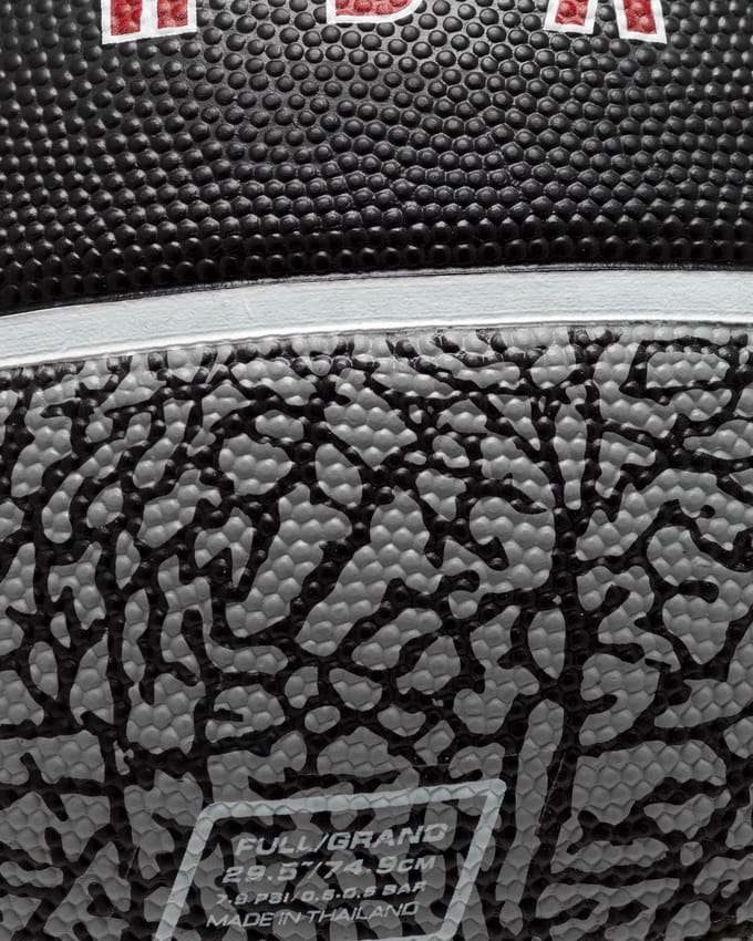 JORDAN PLAYGROUND 2.0 8P DEFLATED SIZE 7
