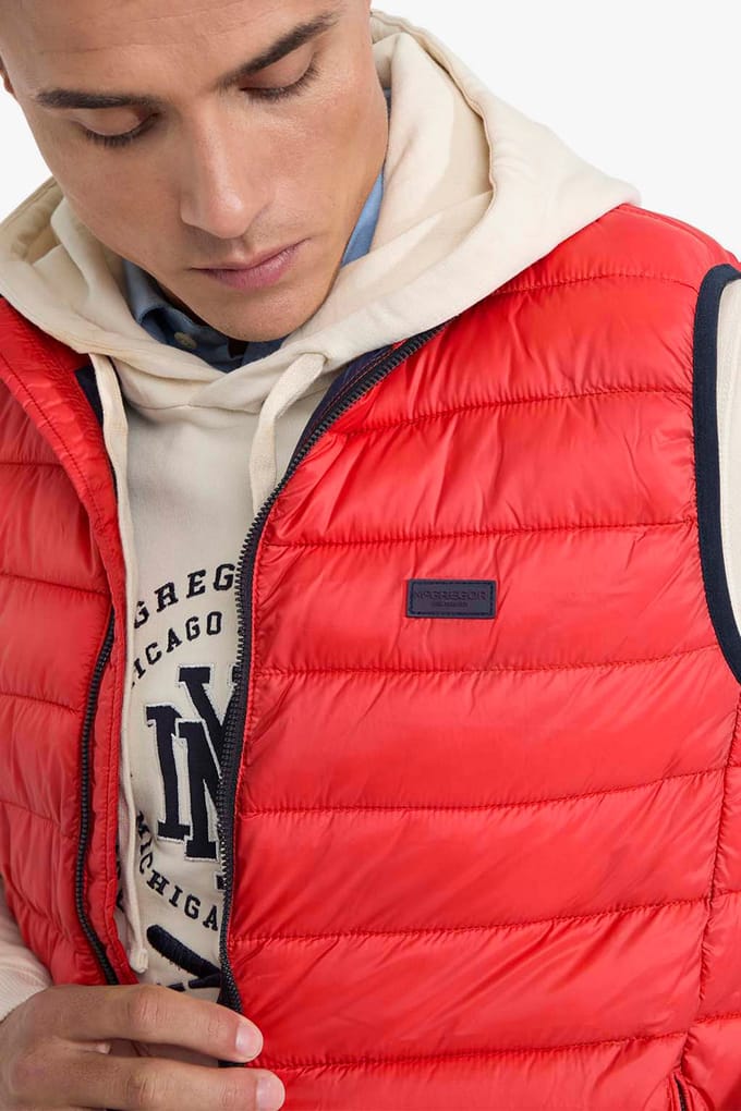 McGregor Light Weight Bodywarmer Red Größe: M | Bodywarmer Outlet | Herren | Rot