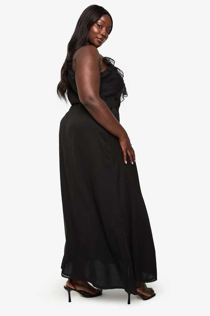 boohoo Dames PLUS CHIFFON RUFFLE MAXI JURK | Zwart | Maat: 46