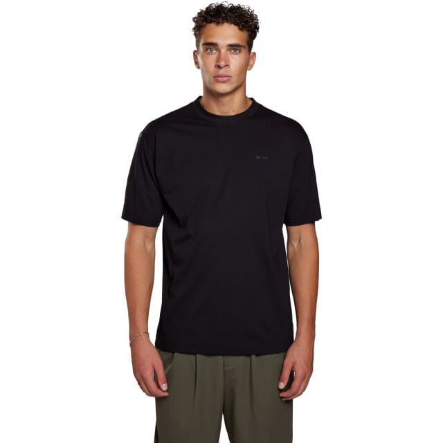 Aeden Foreo tee ( deep black