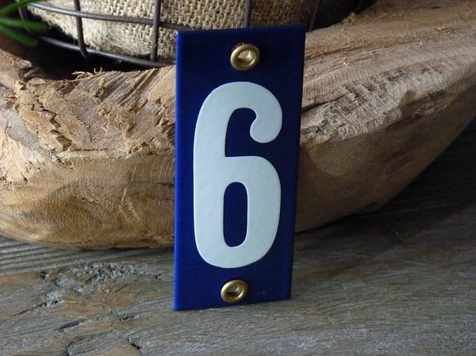 Emaille huisnummer 10x4 blauw/wit nr. 6