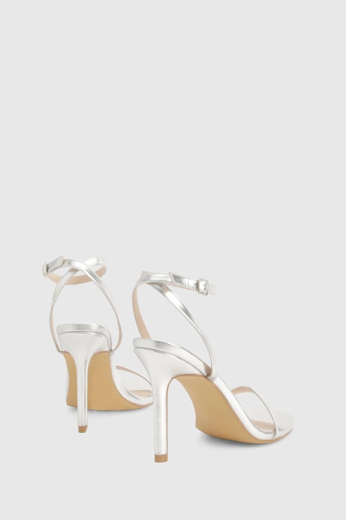 boohoo Dames Metallic Barely There Heels | Silver | Maat: 8