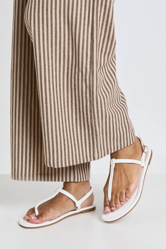 boohoo Dames Slingback Teensandalen Met Teenpost | Wit | Maat: 41