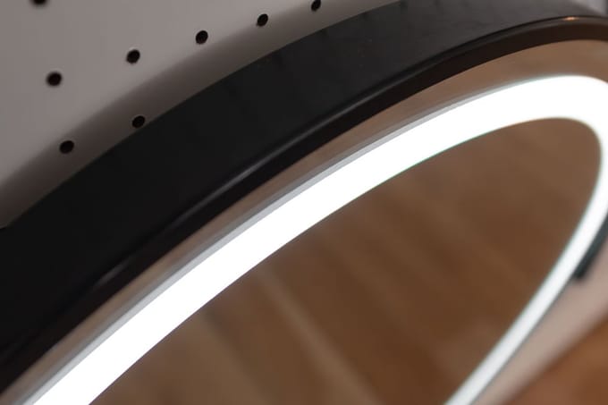 VL HOME Led ronde spiegel 80Ø met touch sensor, aluminium zwart frame