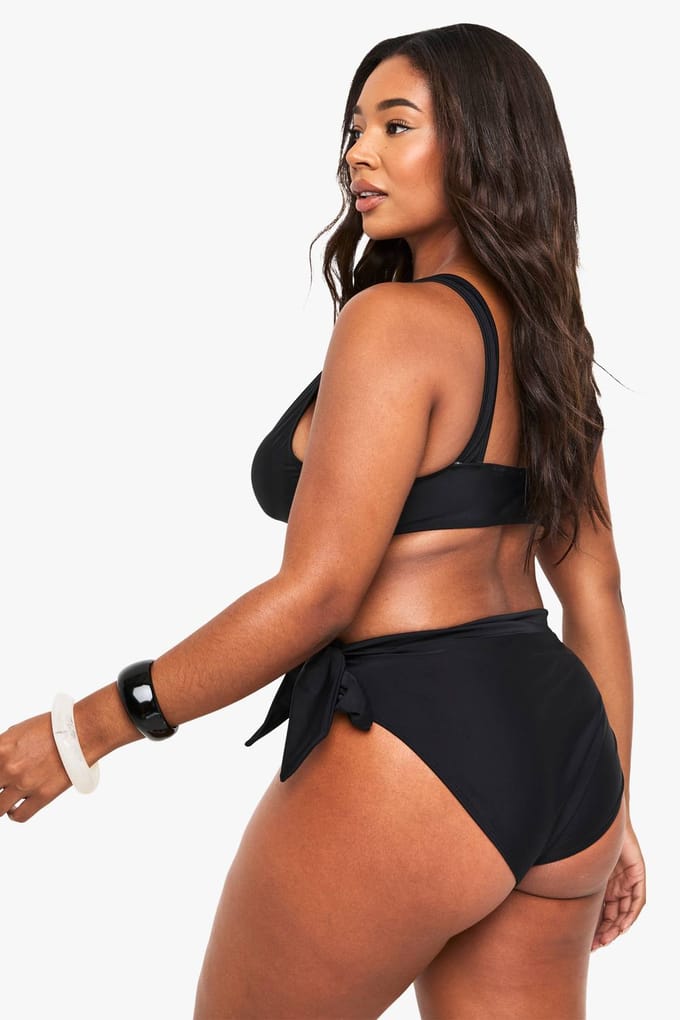 boohoo Dames Plus Wikkel-Bikinitop | Black | Maat: 28