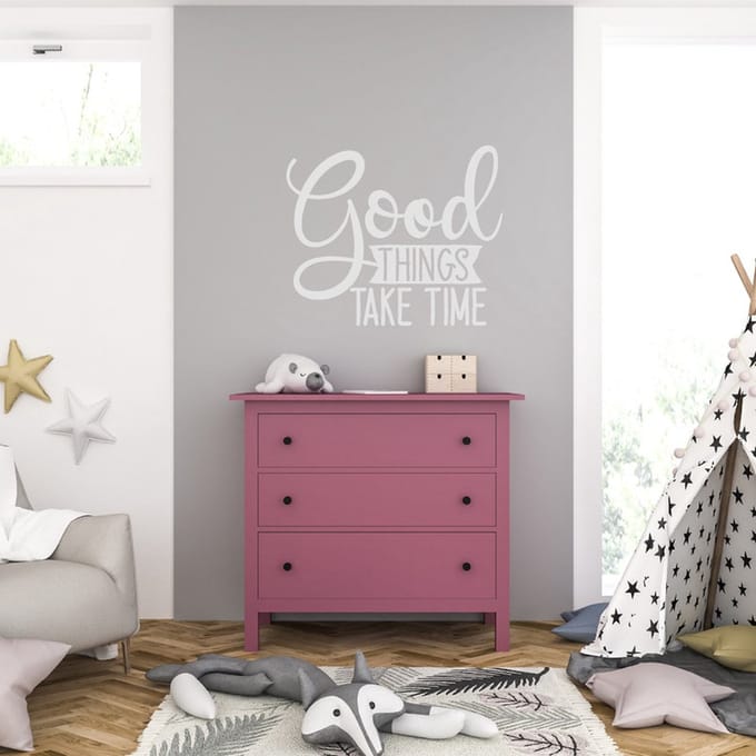 Muursticker - Good Things Take Time - 40,6 x 48,3 - Licht Grijs