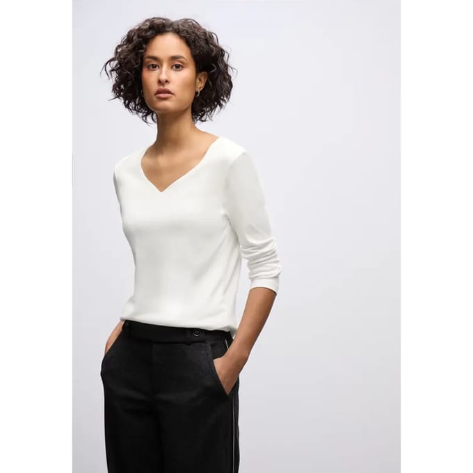 Shirt met hartvormige halslijn