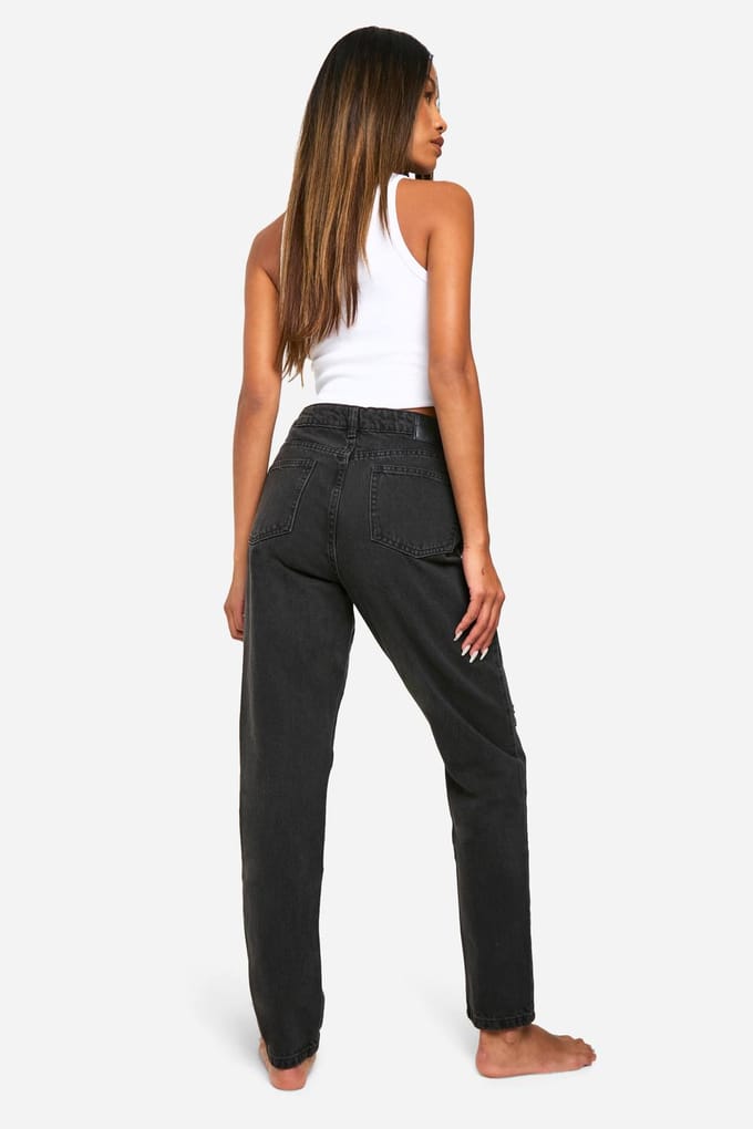 Dames Boohoo Basics 32 Inch Leg Hoge Taille Gescheurde Mom Jeans | Washed Black | Maat: 6