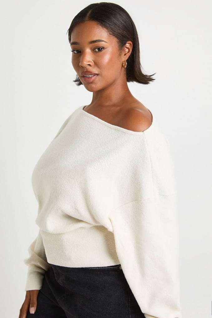 boohoo Dames Plus loshangende schouderloze top | Creme | Maat: 48