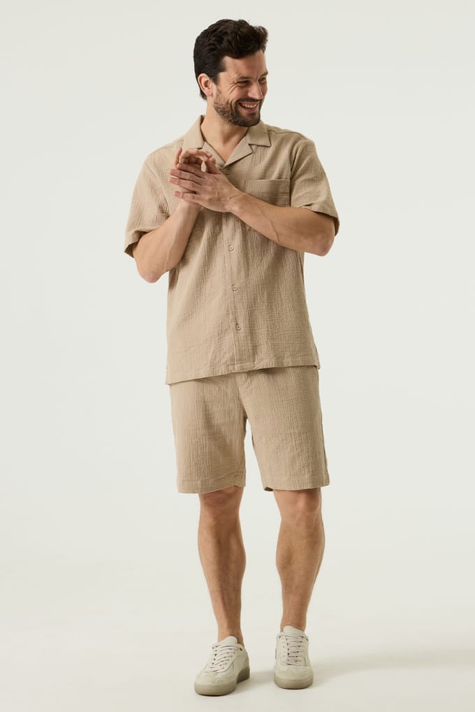Pilot beige short