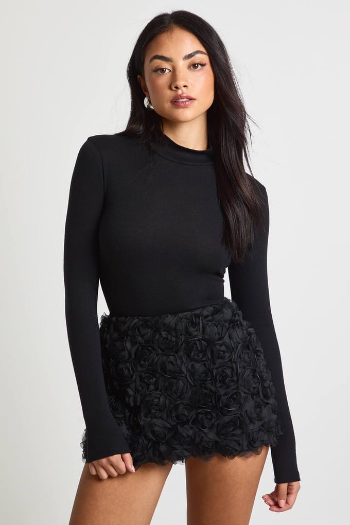 boohoo Dames Petite Crepe Roze Minirok | Black | Maat: 6