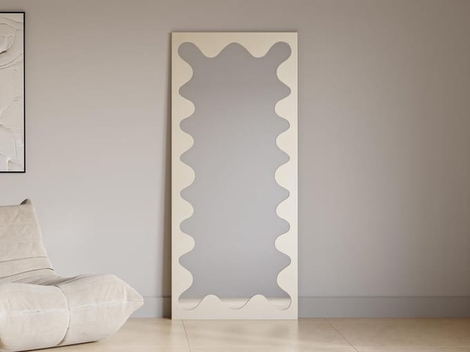 Vente-unique Grote spiegel van metaal met golvende structuur - L70 x H160 cm - Beige - GANSU