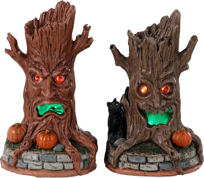 Spooky Town - Haunted Tree Trunks - Met Licht