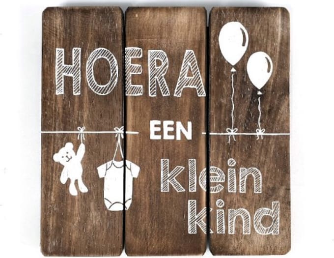 Tekstbord Hoera een kleinkind naturel 20x20 cm