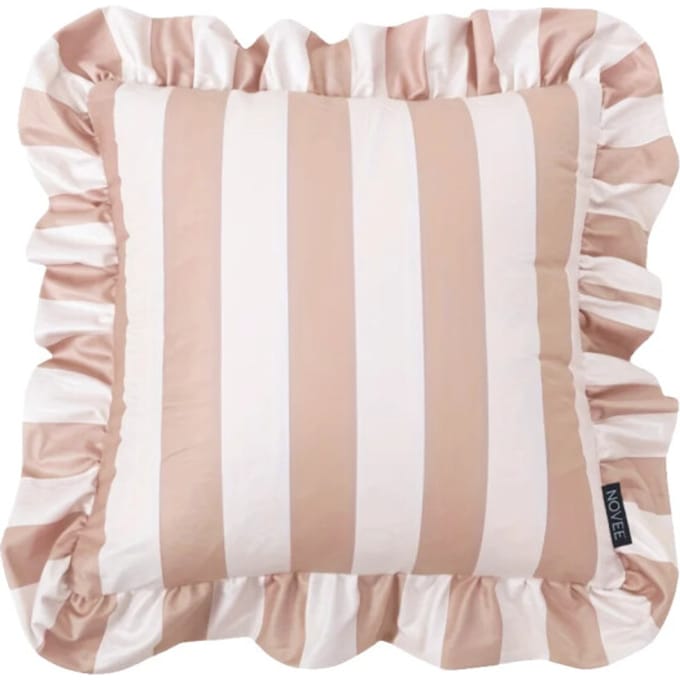 NOVÉE Ruffles stripe beige/creme kussenhoes | 45x45 cm | katoen/polyester