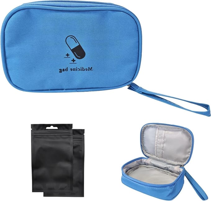 Compacte Eerste Hulp Pouch - Draagbare Pillen Organizer met Drie Vakken voor Reizen, Lege Medicijncontainer in Blauw, Handig en Modern Ontwerp