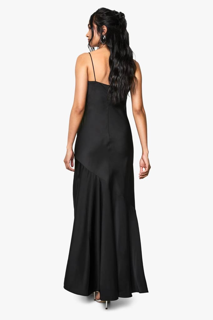 boohoo Dames Satijn Maxi Jurk | Black | Maat: 8