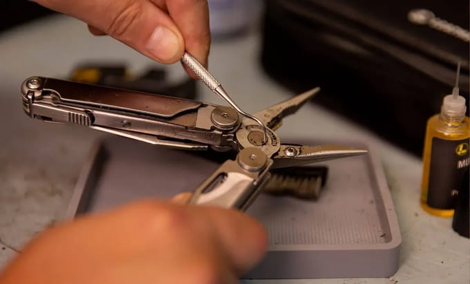 Leatherman Onderhoudskit Zwart – Complete Verzorgingsset voor Multitools