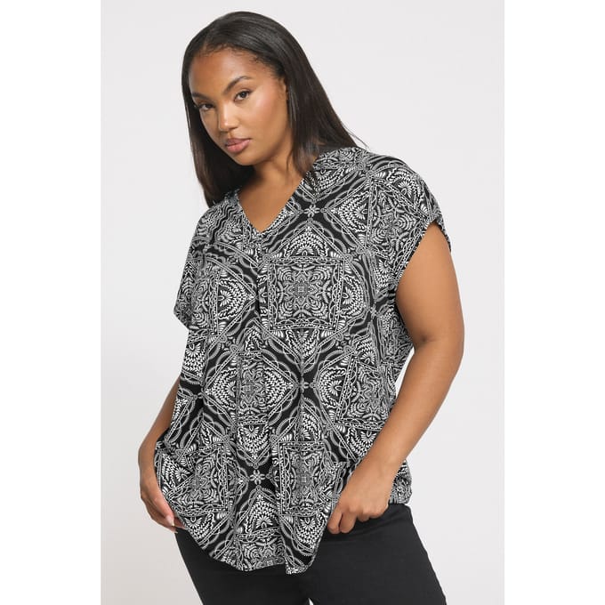 Yours Zwartwitte Geplooide Top Met Paisleyprint Size 50-52