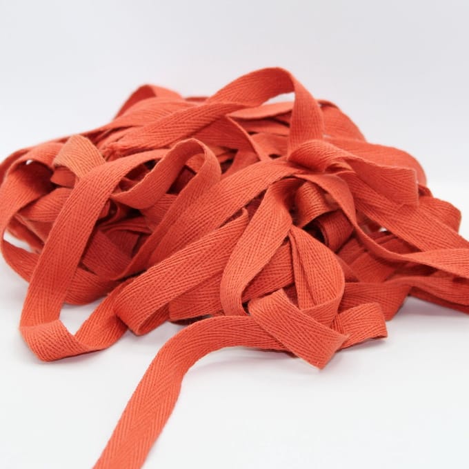10 meter Baksteen Oranje Visgraat Lint 15mm Katoen