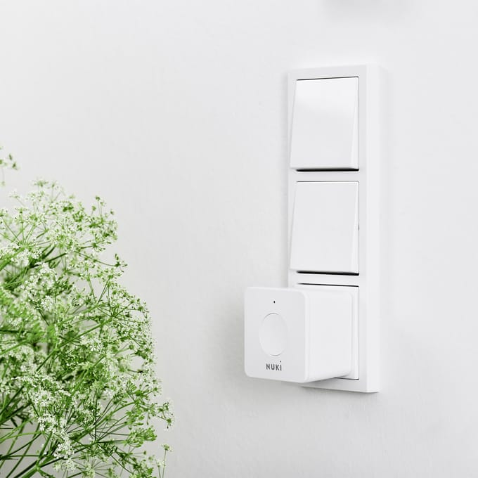 Nuki Bridge – Wifi Bridge voor Smart Lock – Op Afstand Bedienen – Compatibel met Nuki 2.0, 3.0 en 4.0 – Wit