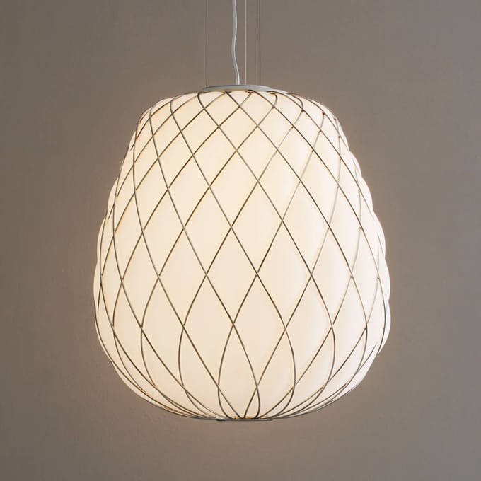 Fontana Arte Pinecone - design hanglamp van melkglas