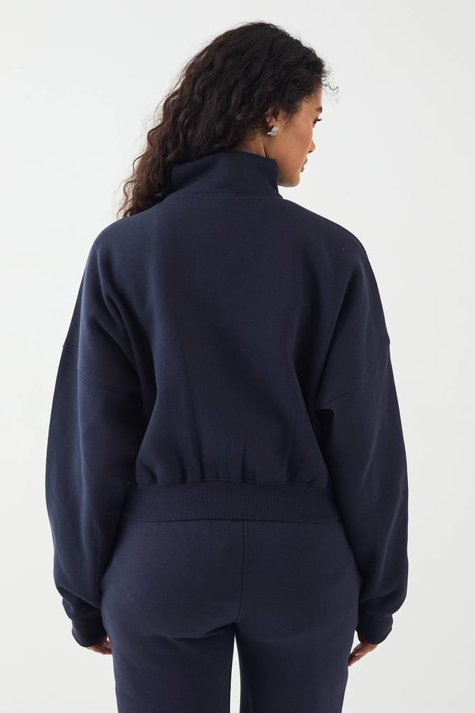 Dames DSGN Studio Borduurwerk Zip Through Trechter Hals Bomber | Navy | Maat: 2XL