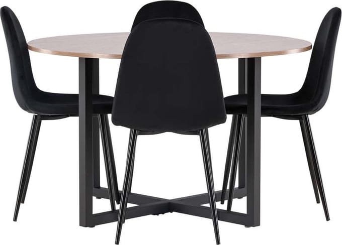 Durango eethoek tafel okkernoot decor en 4 Polar stoelen zwart.