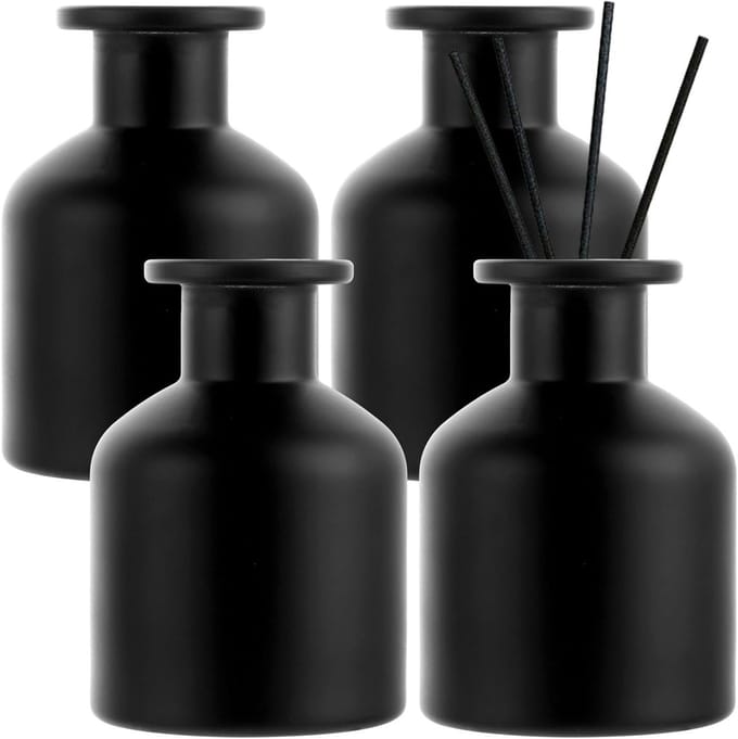 Set van 4 Zwarte Glazen Diffuserflessen, 150ml Herbruikbare Aromaflessen voor Essentiële Olie, Geurflessen voor Thuis en Wellness