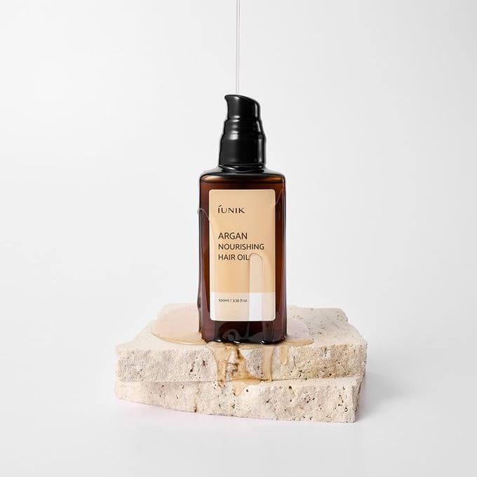 Huile capillaire nourrissante à l'argan IUNIK 100 ml beige