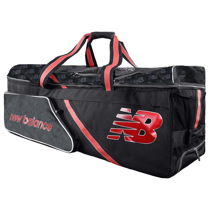 New Balance TC860 Grote Wheelie Cricket Bag